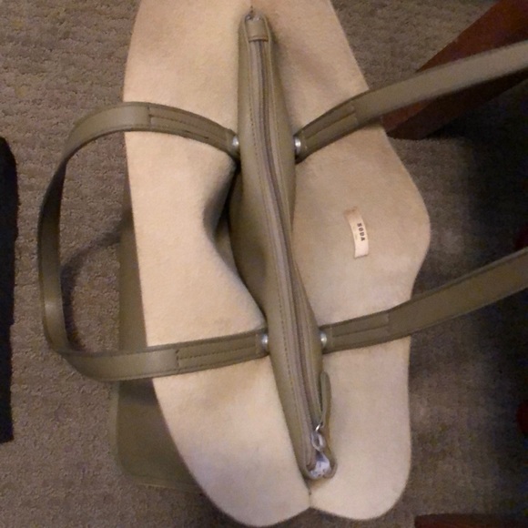 Olive Green Vegan Bag with detachable clutch - Picture 3 of 4